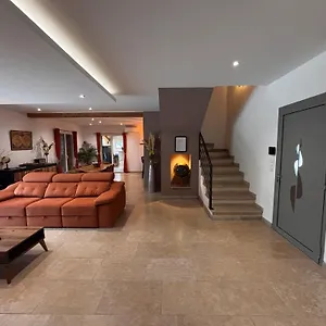 Superbe Neuve A 5 Mn Du Centre Villa
